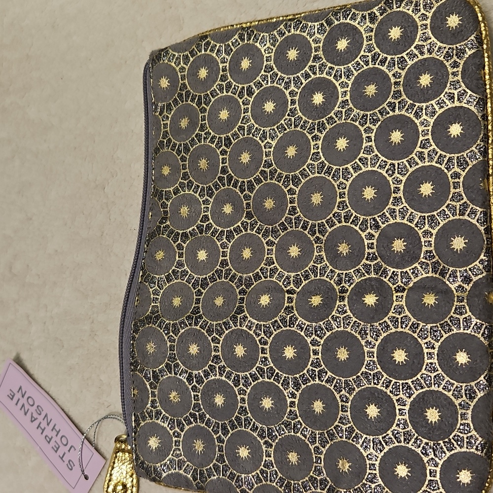 Nwt- Stephanie Johnson Gray and gold starburst toiletry cosmetic bag